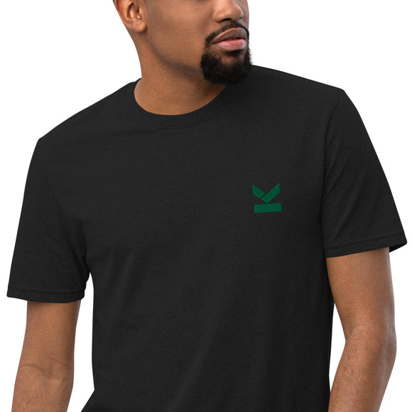 Organic recycled t-shirt with green embroidered k logo